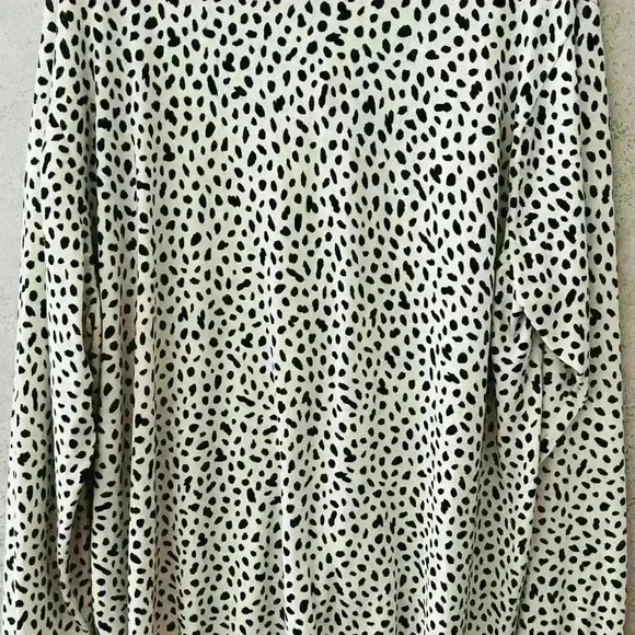 LIZ CLAIBORNE CARDIGAN SWEATER - Picture 7 of 7